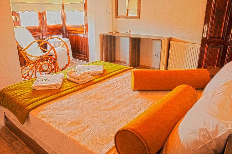 Zevkliler Alacati Boutique Hotel & Fine Dining Bilik gambar
